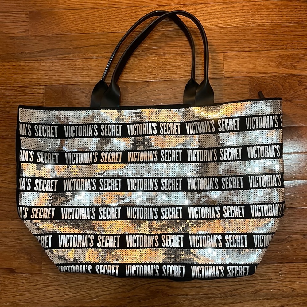 Like new tote- Victoria secret